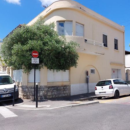 Apartmán A 10Mn Des Arenes F2 Au Calme Avec Garage Gratuit Nîmes Exteriér fotografie