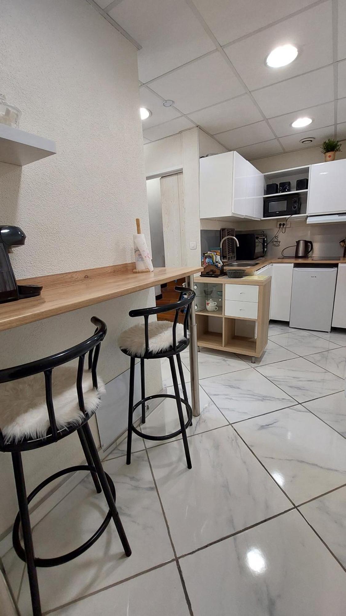 Apartmán A 10Mn Des Arenes F2 Au Calme Avec Garage Gratuit Nîmes Exteriér fotografie
